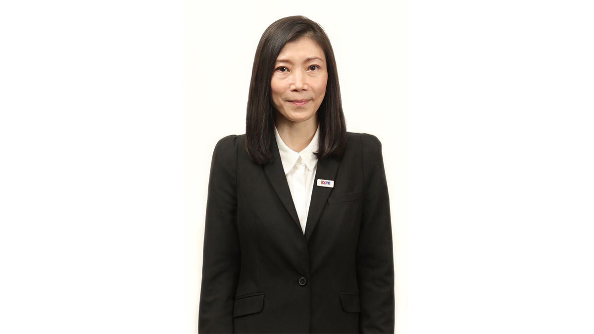 นางสาวนารีมาลย์ เจียงประดิษฐ์