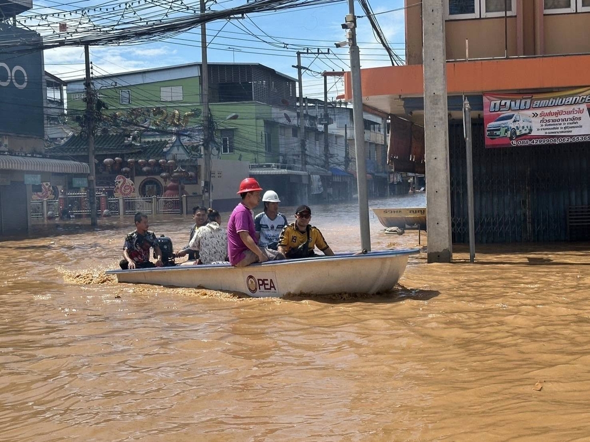 Lom Sak flooded heavily01092025