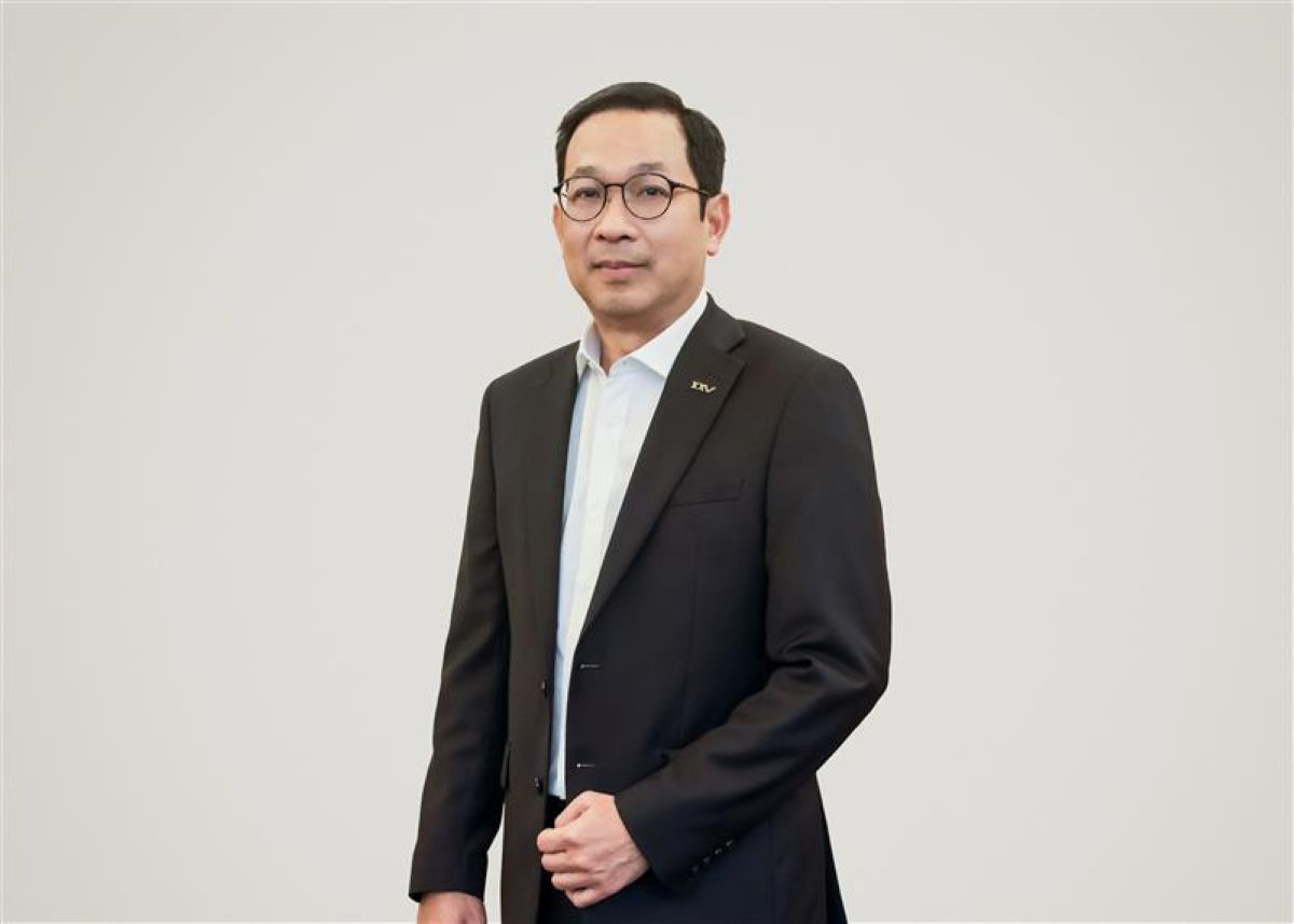 Mr. Asa Intharawichai