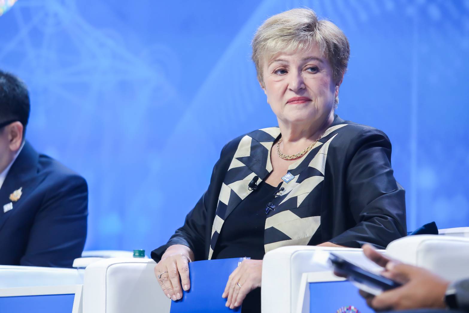 imf-global-interest-rates-ai-investment-thailand